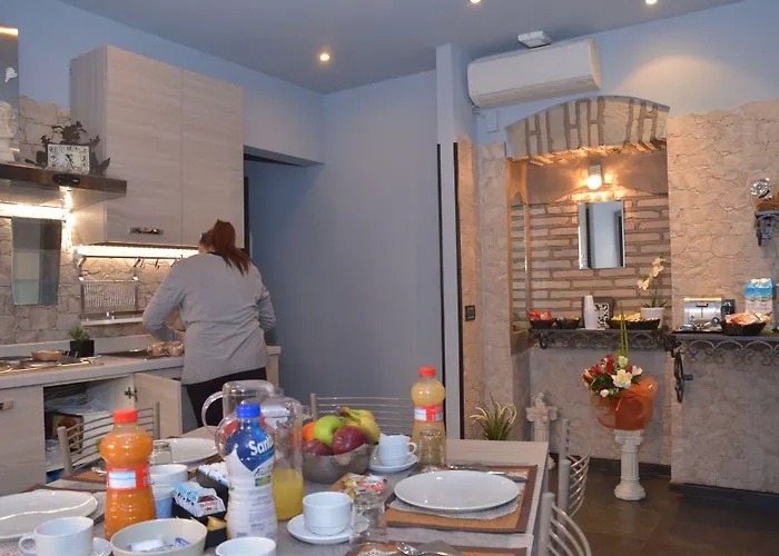 Beautiful Colosseum Oda ve Kahvaltı 3*